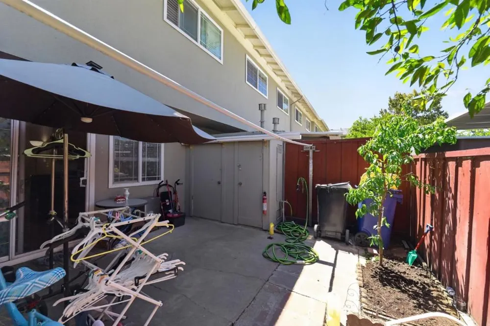 92 Hemlock Lane Milpitas, CA 95035