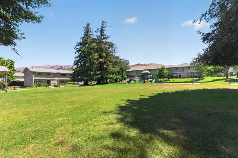92 Hemlock Lane Milpitas, CA 95035