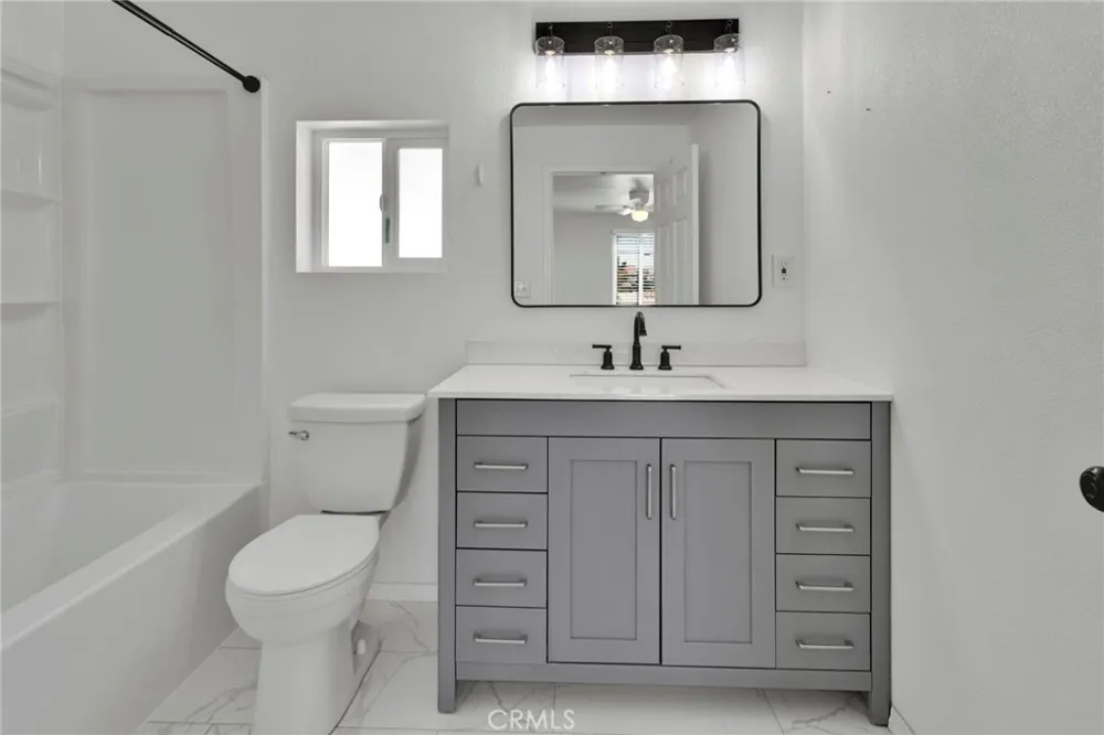 18200 Hercules Hesperia, CA 92345