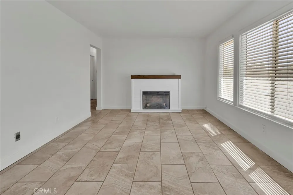 18200 Hercules Hesperia, CA 92345