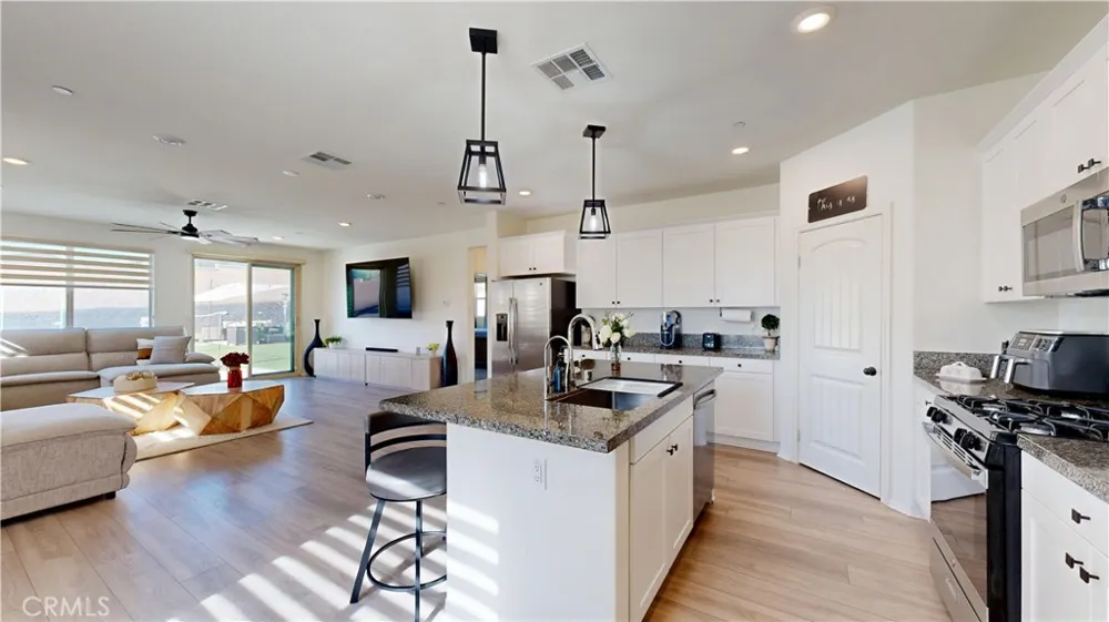 6607 Bryce Canyon Court Jurupa Valley, CA 92509