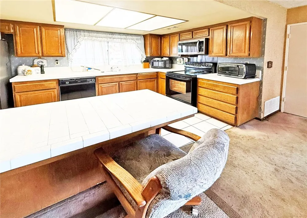 11386 Ivory Avenue Fountain Valley, CA 92708