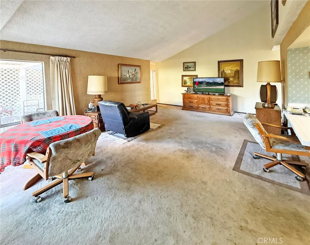 11386 Ivory Avenue Fountain Valley, CA 92708