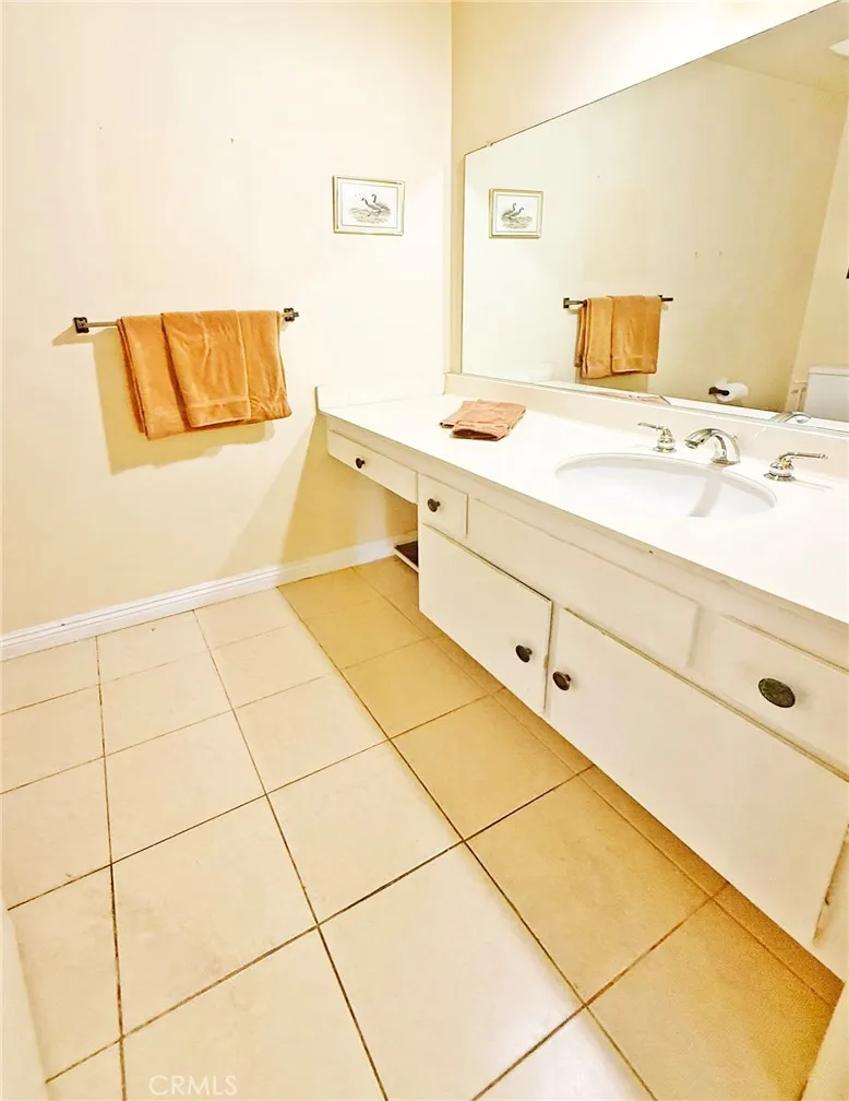 11386 Ivory Avenue Fountain Valley, CA 92708
