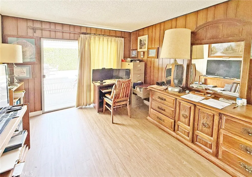 11386 Ivory Avenue Fountain Valley, CA 92708