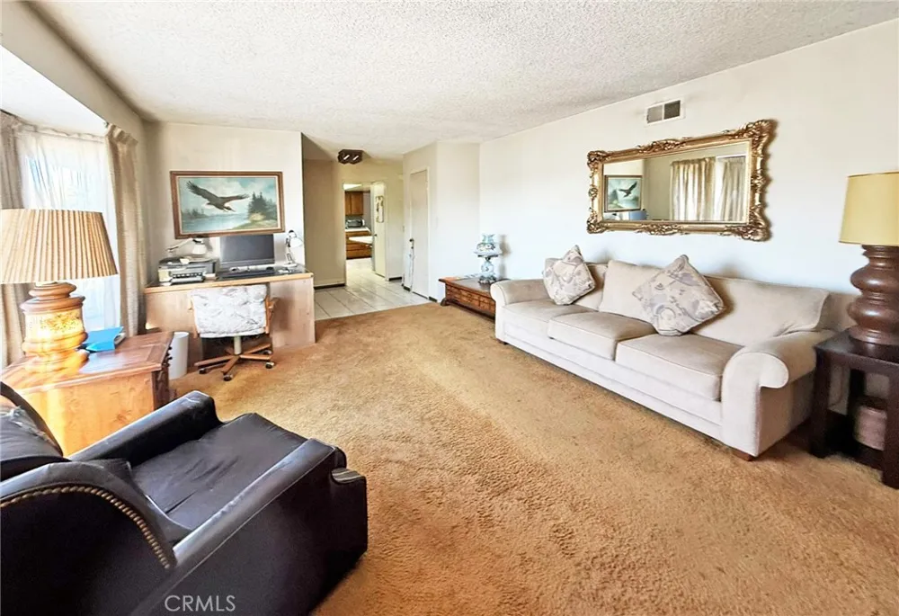 11386 Ivory Avenue Fountain Valley, CA 92708