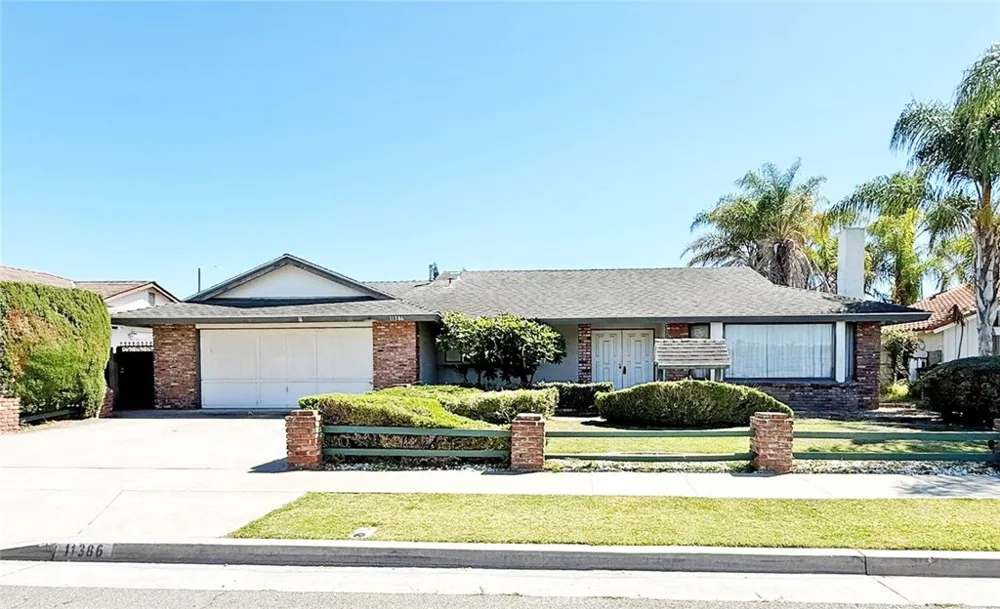 11386 Ivory Avenue Fountain Valley, CA 92708
