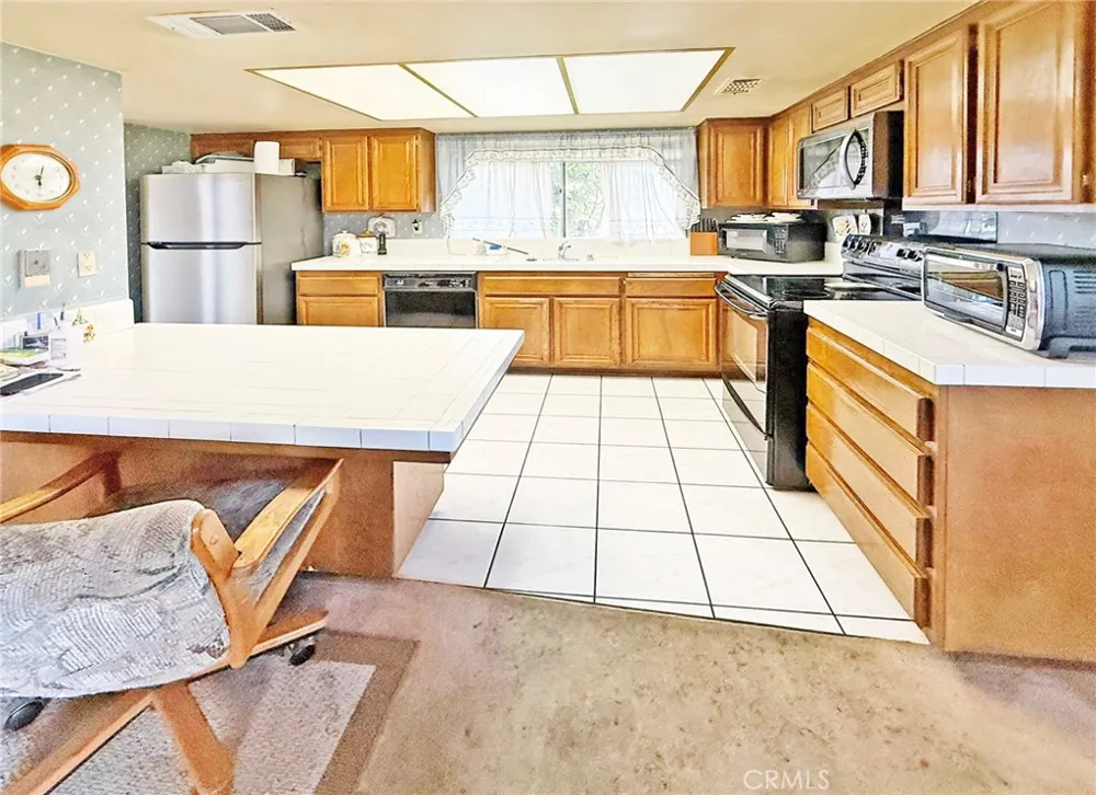 11386 Ivory Avenue Fountain Valley, CA 92708