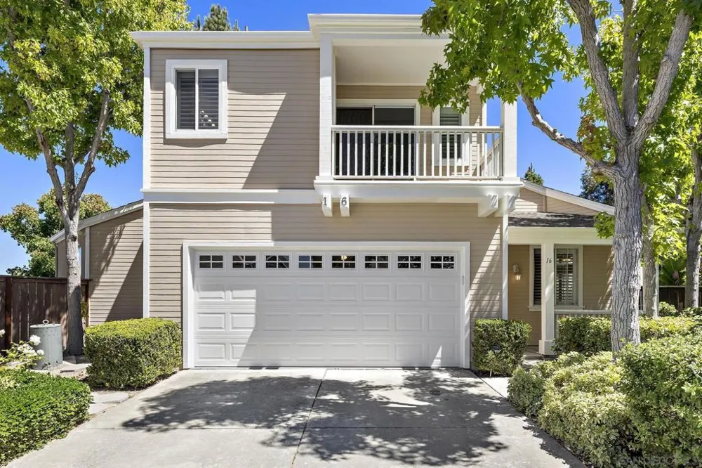 16 Spring Hbr Aliso Viejo, CA 92656