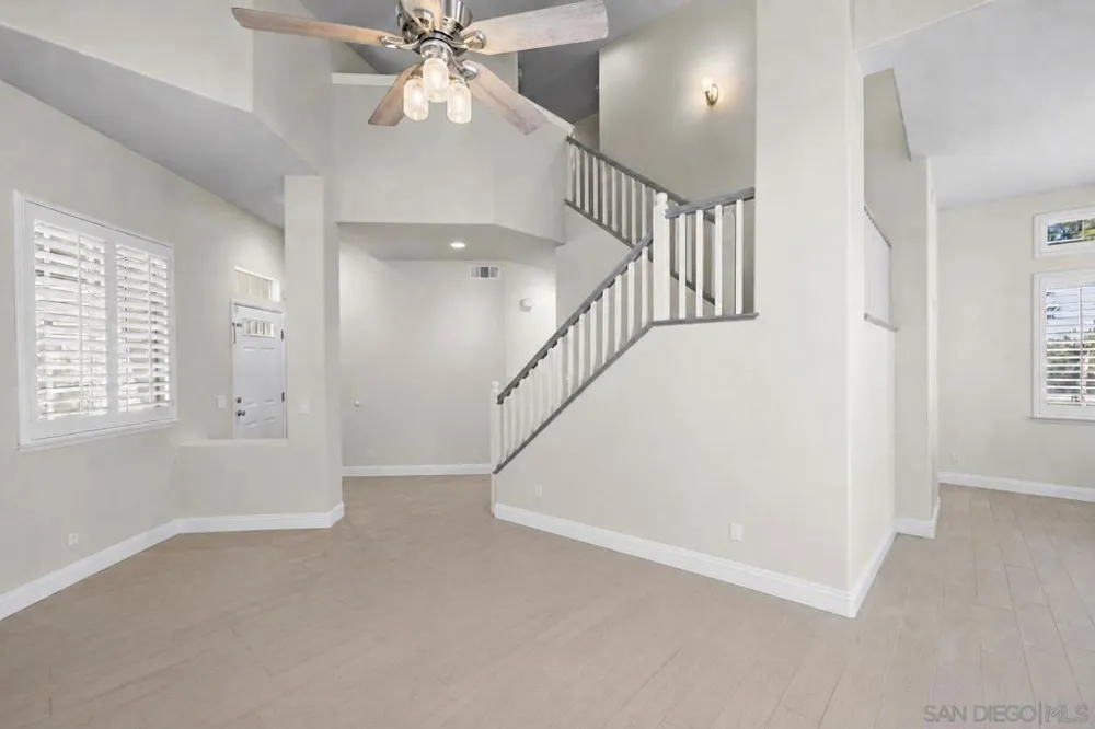 16 Spring Hbr Aliso Viejo, CA 92656