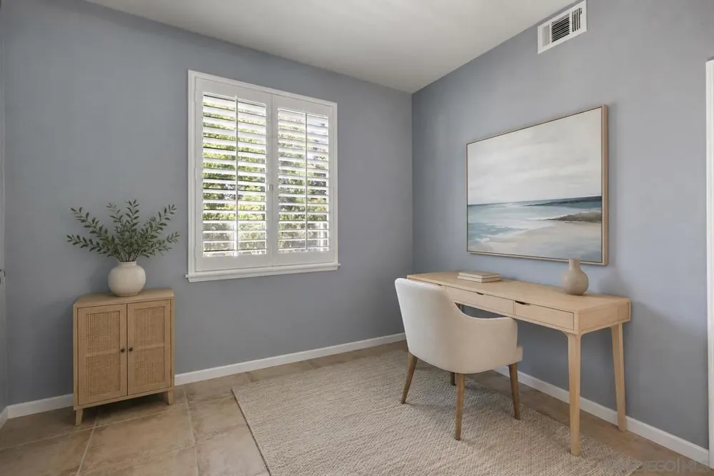 16 Spring Hbr Aliso Viejo, CA 92656