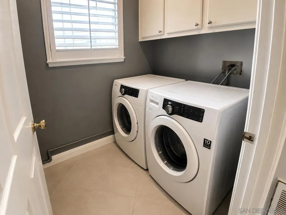 16 Spring Hbr Aliso Viejo, CA 92656