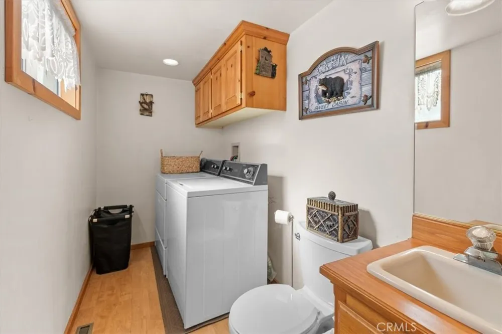 416 Pineview Big Bear City, CA 92314
