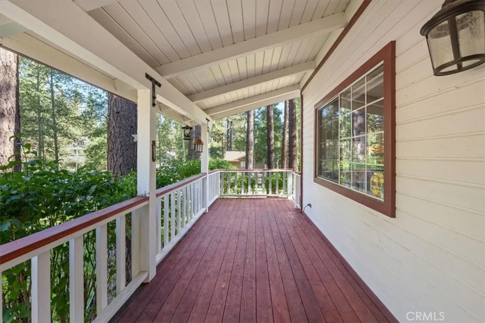 416 Pineview Big Bear City, CA 92314