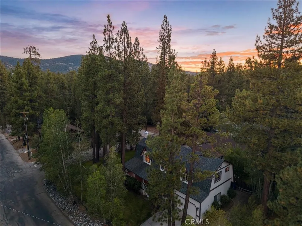 416 Pineview Big Bear City, CA 92314