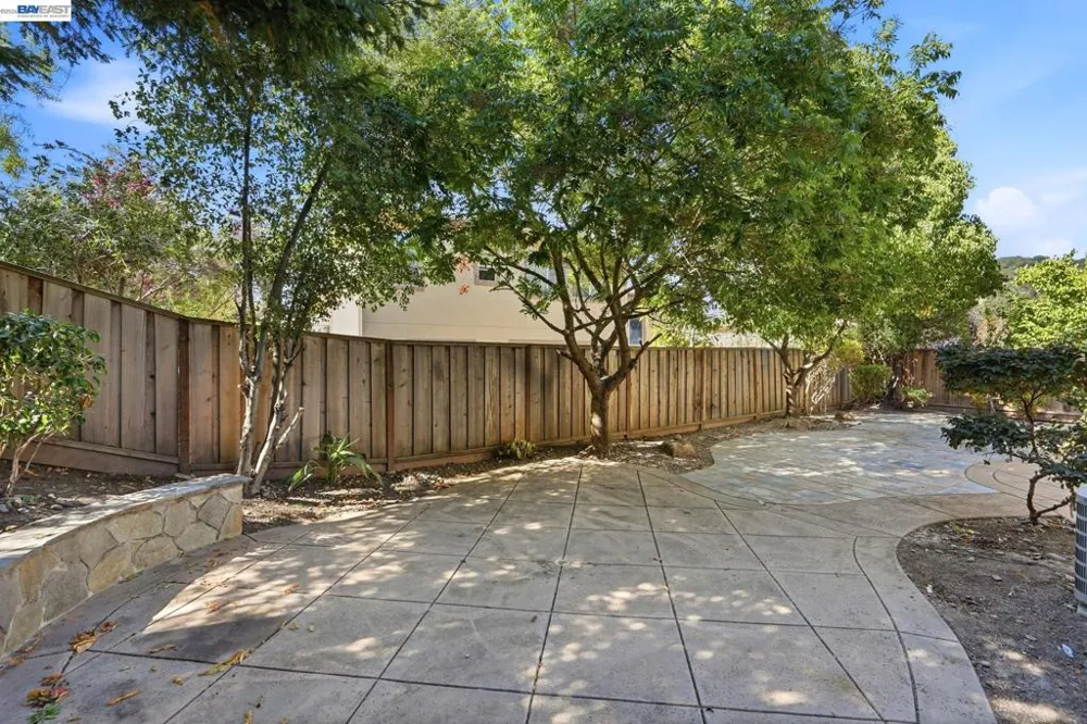 1015 Canyon Oaks Dr El Sobrante, CA 94803