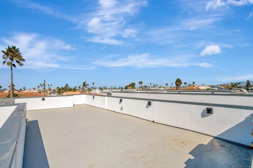 113 Daisy Ave Imperial Beach, CA 91932