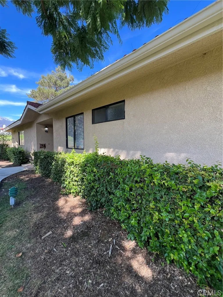 1299 Upland Hills Dr. Upland, CA 91784