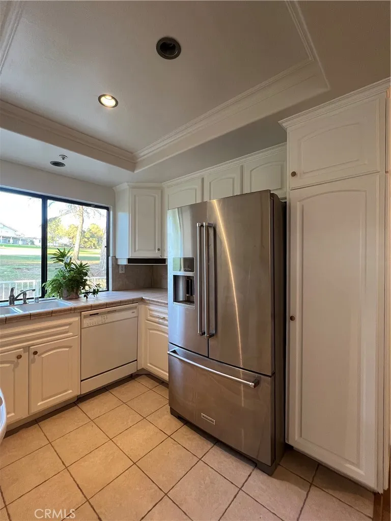 1299 Upland Hills Dr. Upland, CA 91784