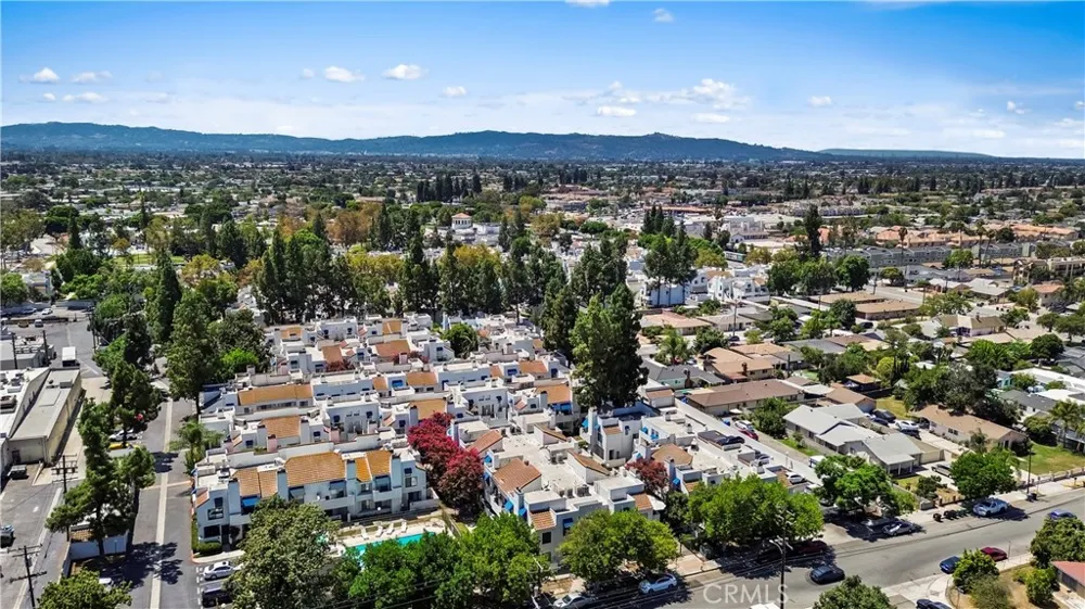 622 Park Shadow Court Baldwin Park, CA 91706