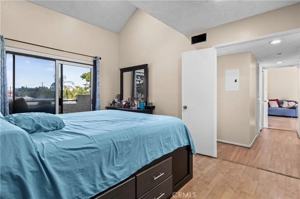 622 Park Shadow Court Baldwin Park, CA 91706