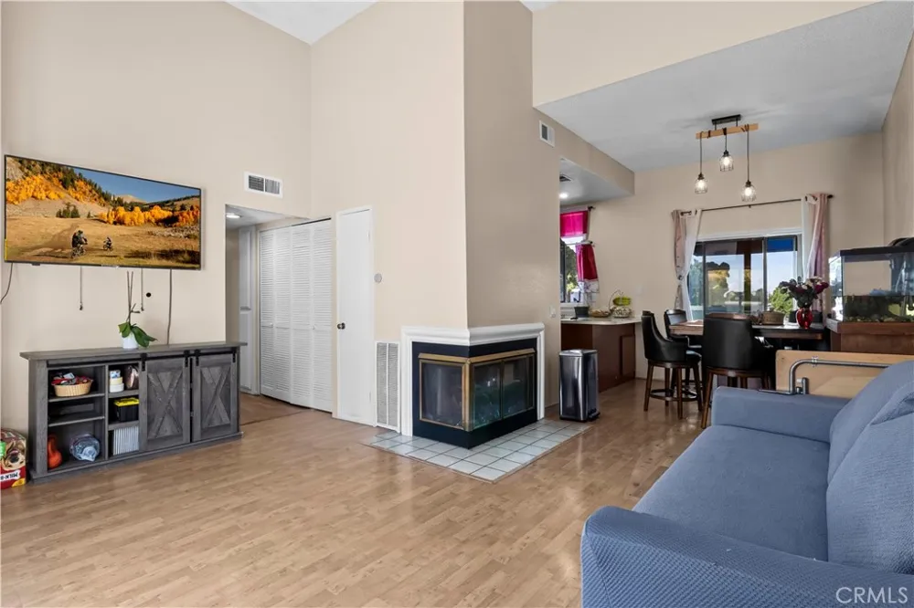 622 Park Shadow Court Baldwin Park, CA 91706