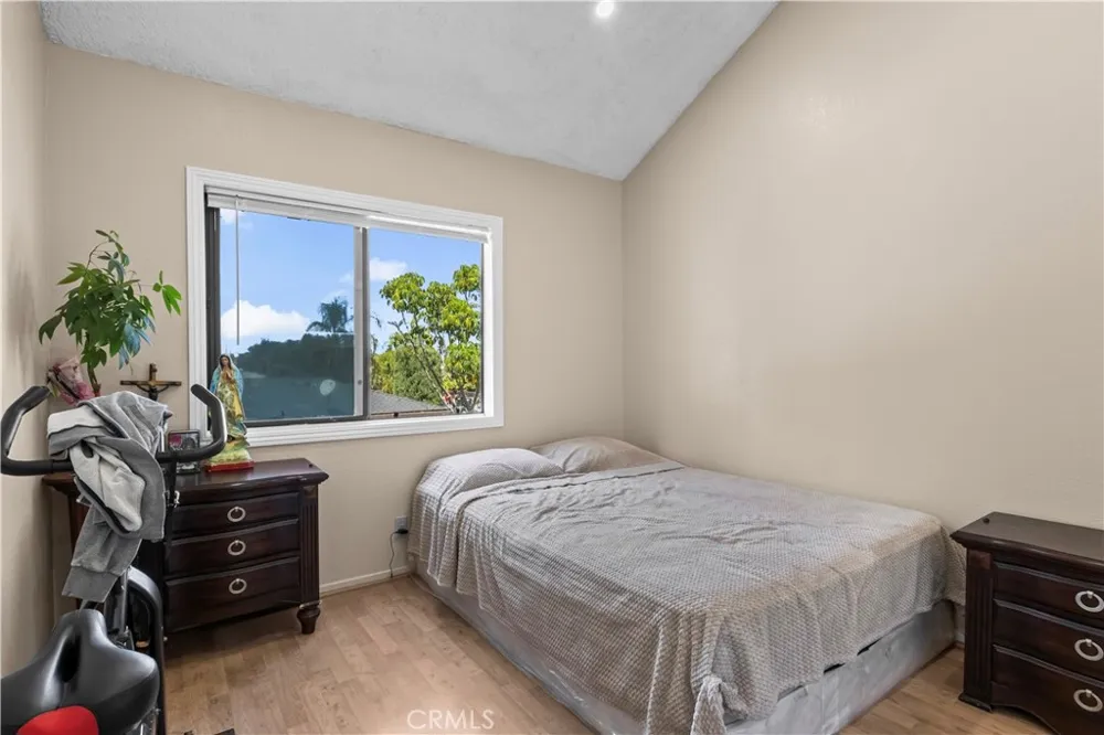 622 Park Shadow Court Baldwin Park, CA 91706
