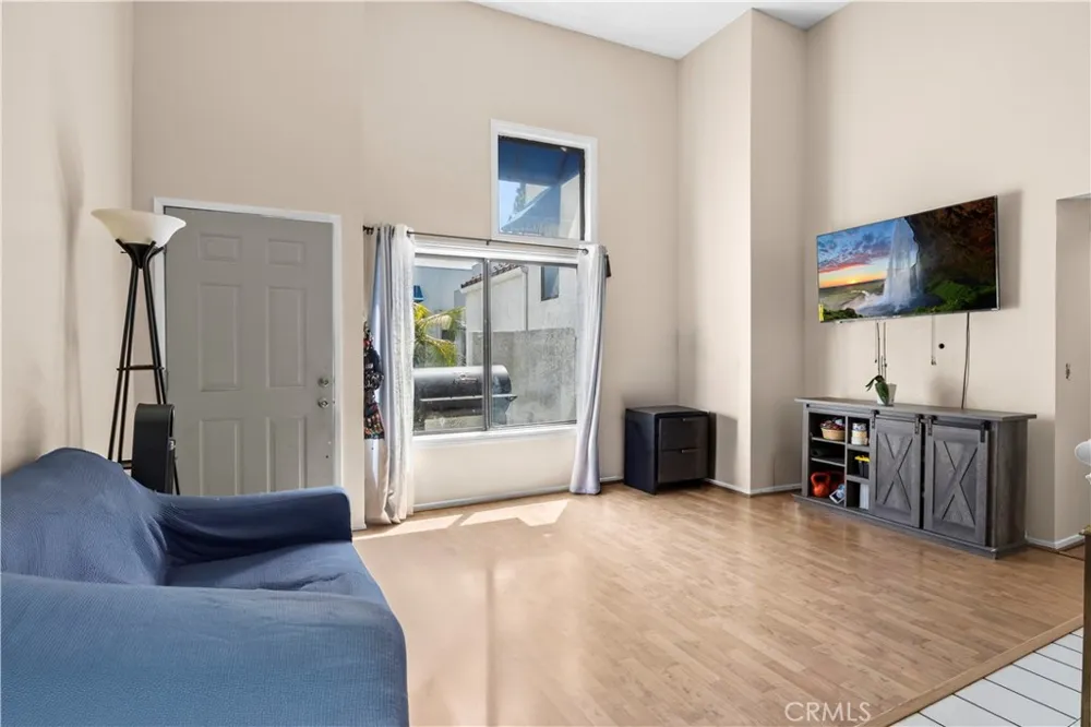 622 Park Shadow Court Baldwin Park, CA 91706