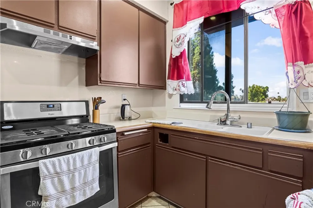 622 Park Shadow Court Baldwin Park, CA 91706