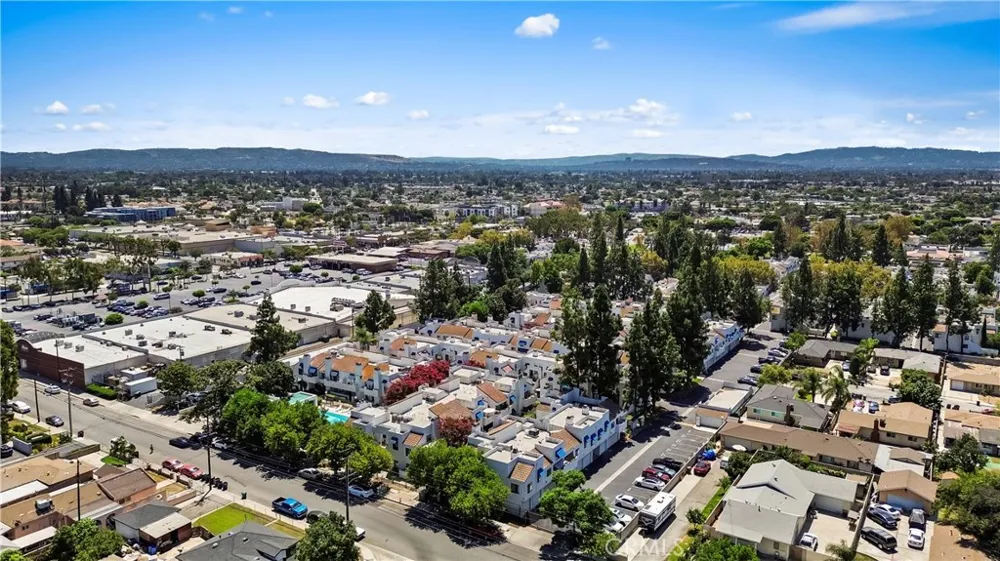 622 Park Shadow Court Baldwin Park, CA 91706