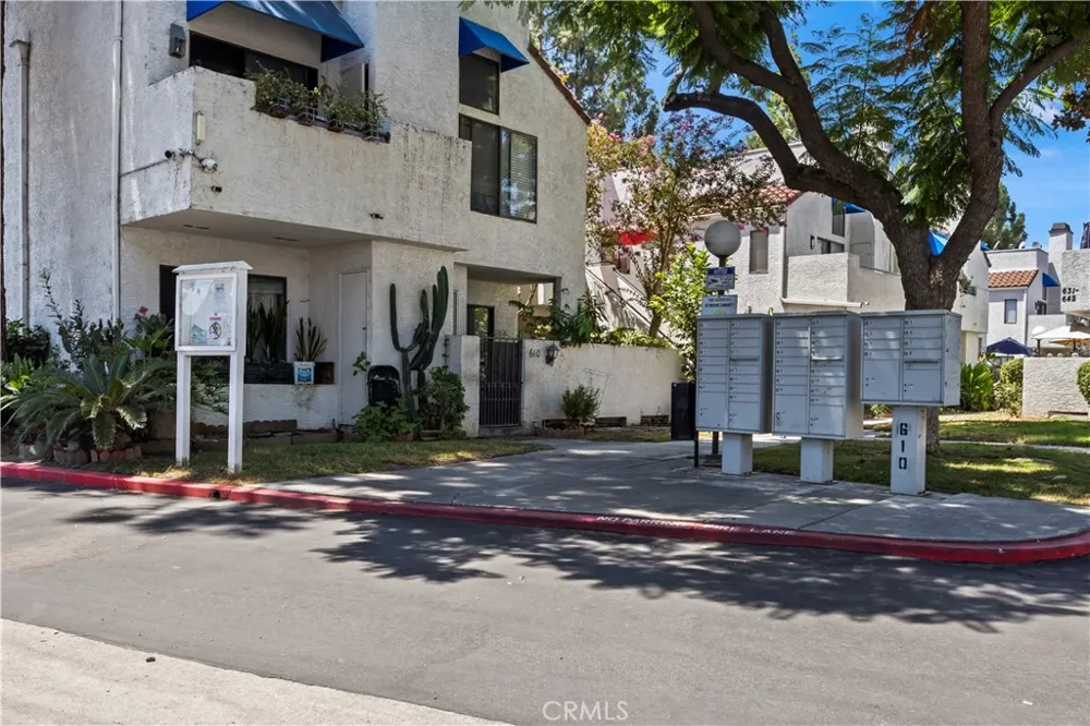 622 Park Shadow Court Baldwin Park, CA 91706