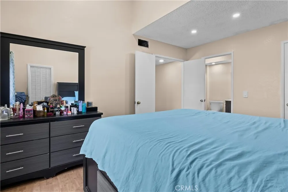 622 Park Shadow Court Baldwin Park, CA 91706
