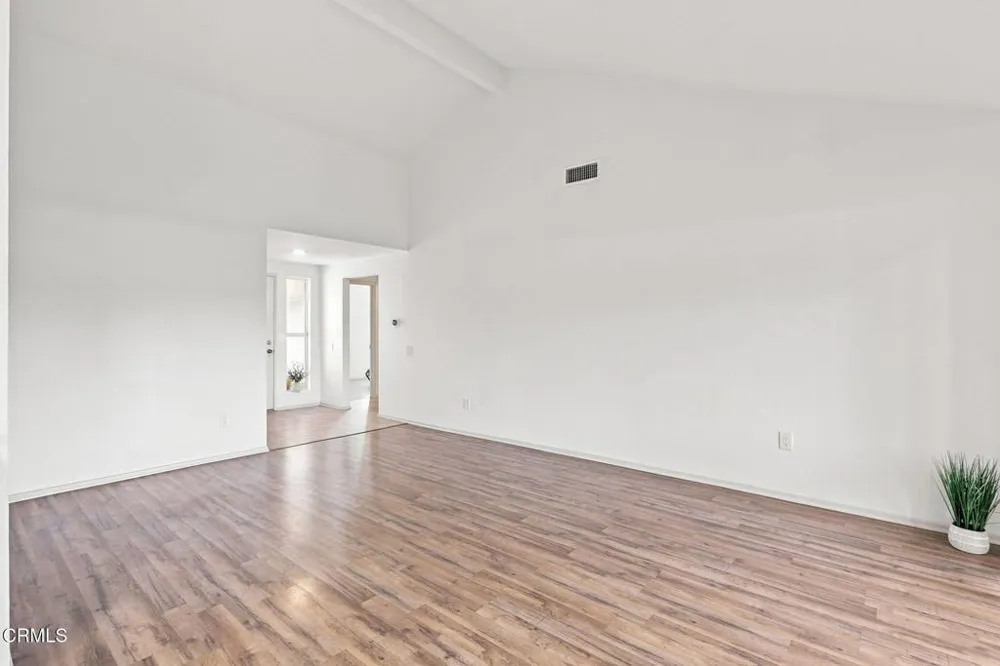 16165 Village 16 Camarillo, CA 93012