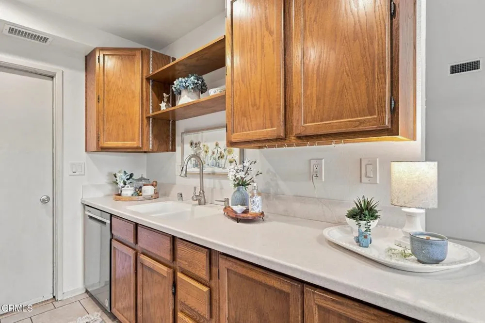 16165 Village 16 Camarillo, CA 93012