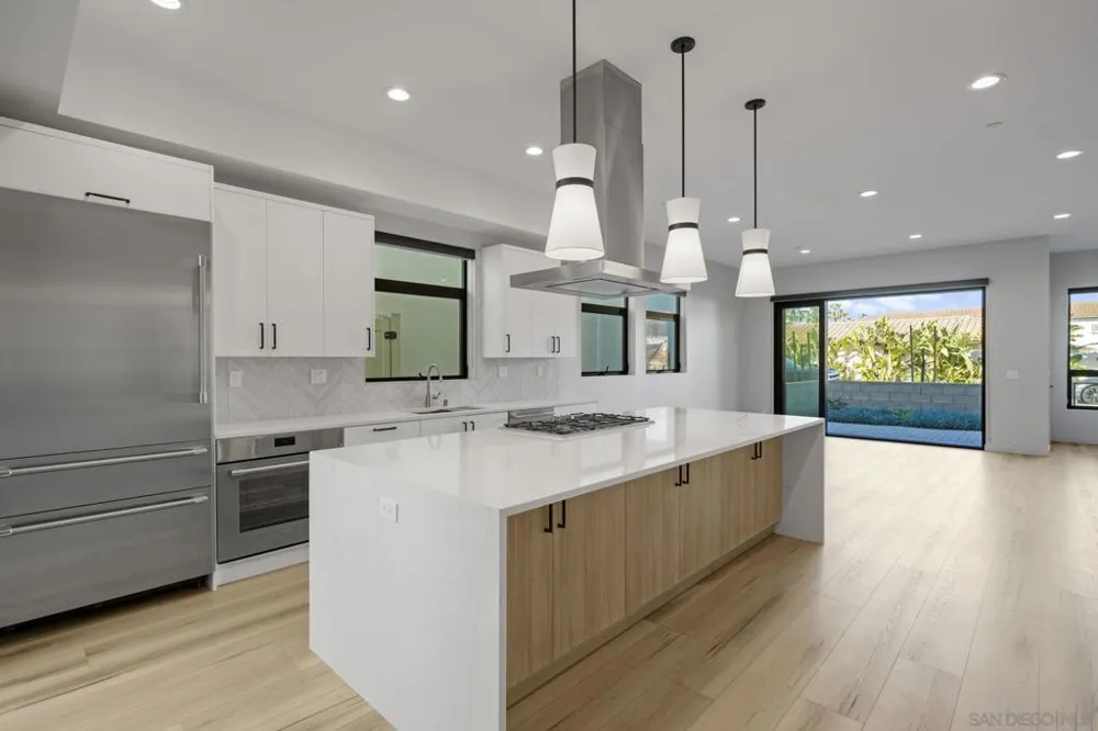 107 Daisy Ave Imperial Beach, CA 91932