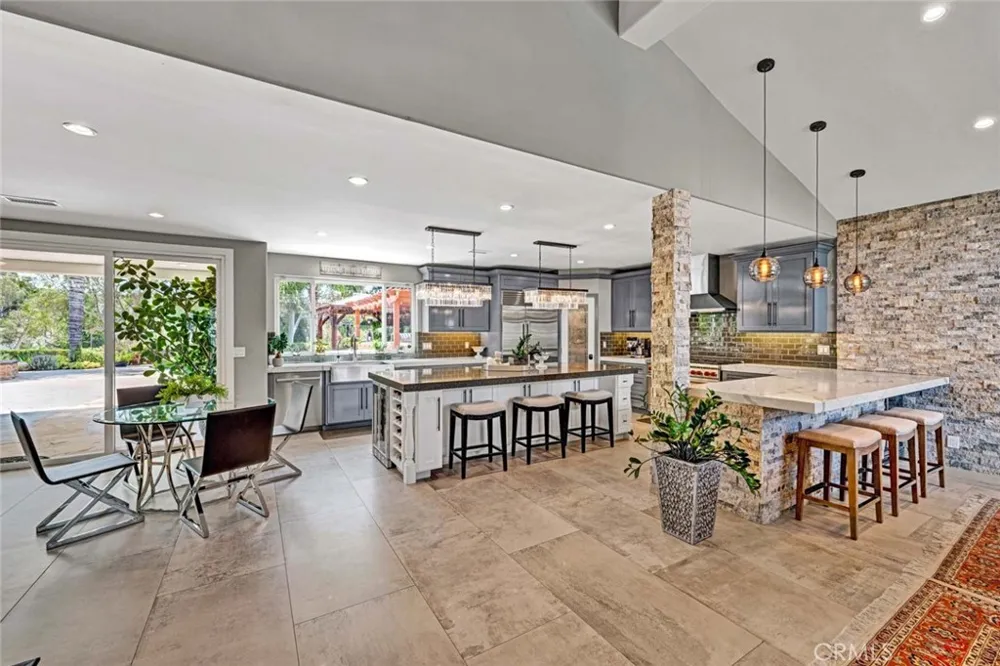 461 S Paseo Estrella Anaheim Hills, CA 92807