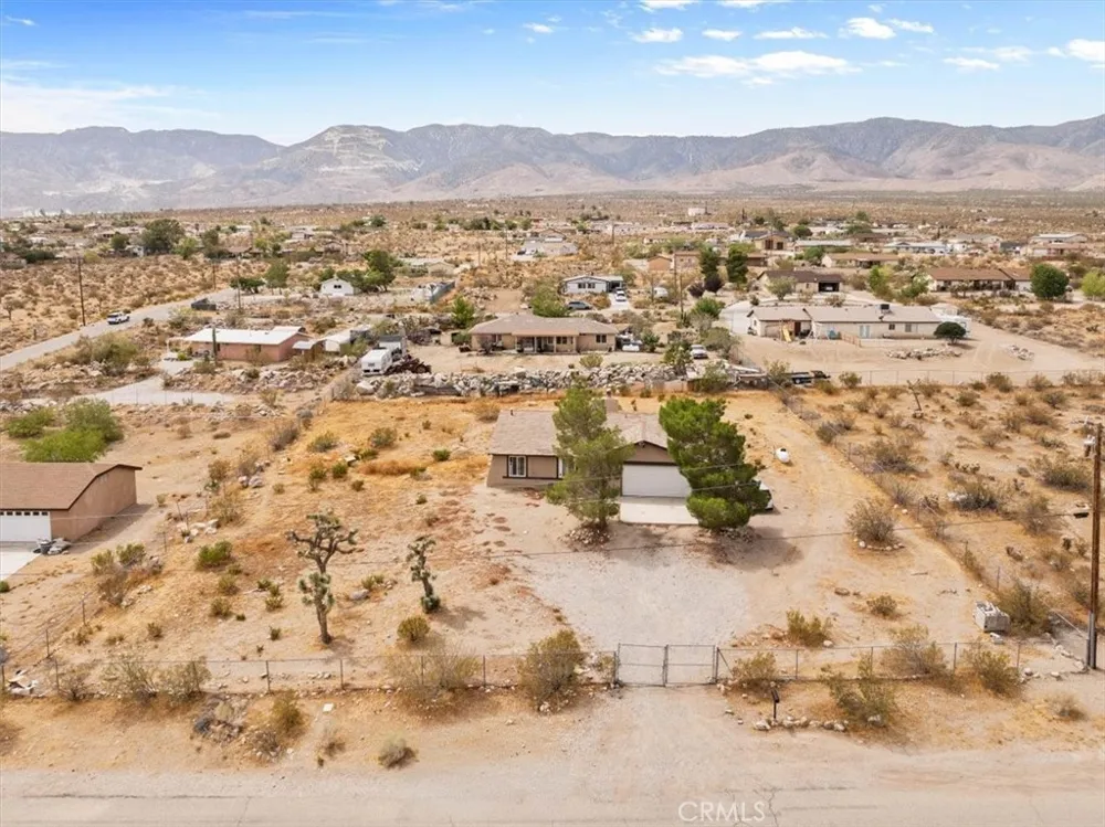 32257 Zircon Road Lucerne Valley, CA 92356