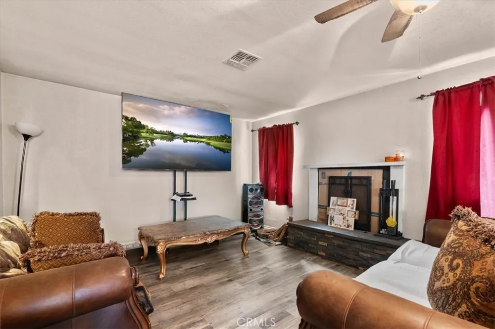 32257 Zircon Road Lucerne Valley, CA 92356