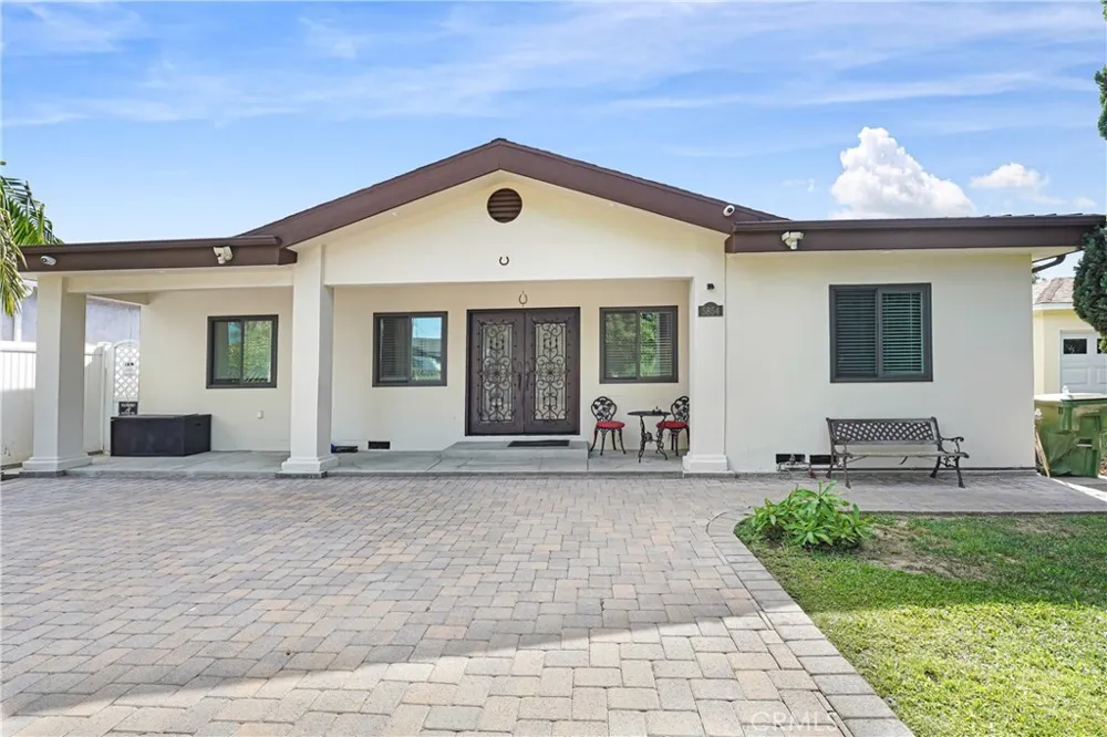 5854 Satsuma North Hollywood, CA 91601