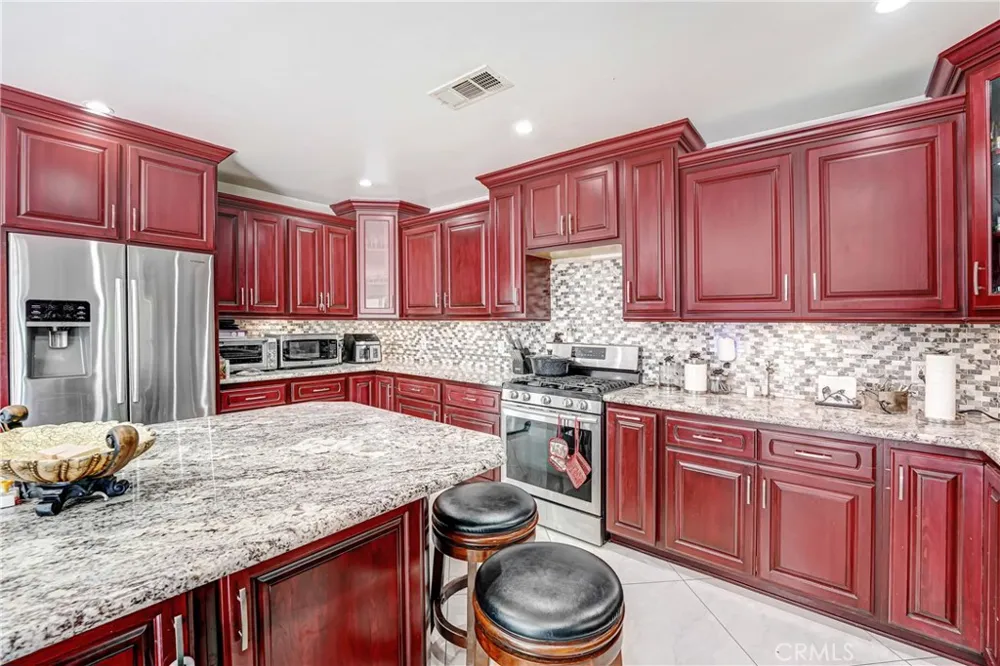 5854 Satsuma North Hollywood, CA 91601