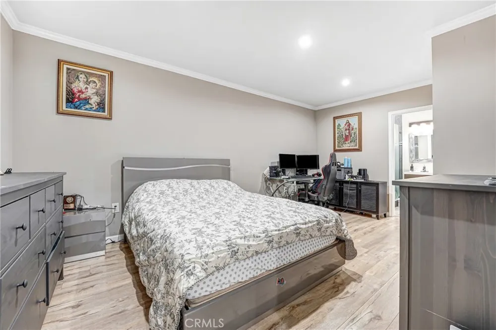 5854 Satsuma North Hollywood, CA 91601