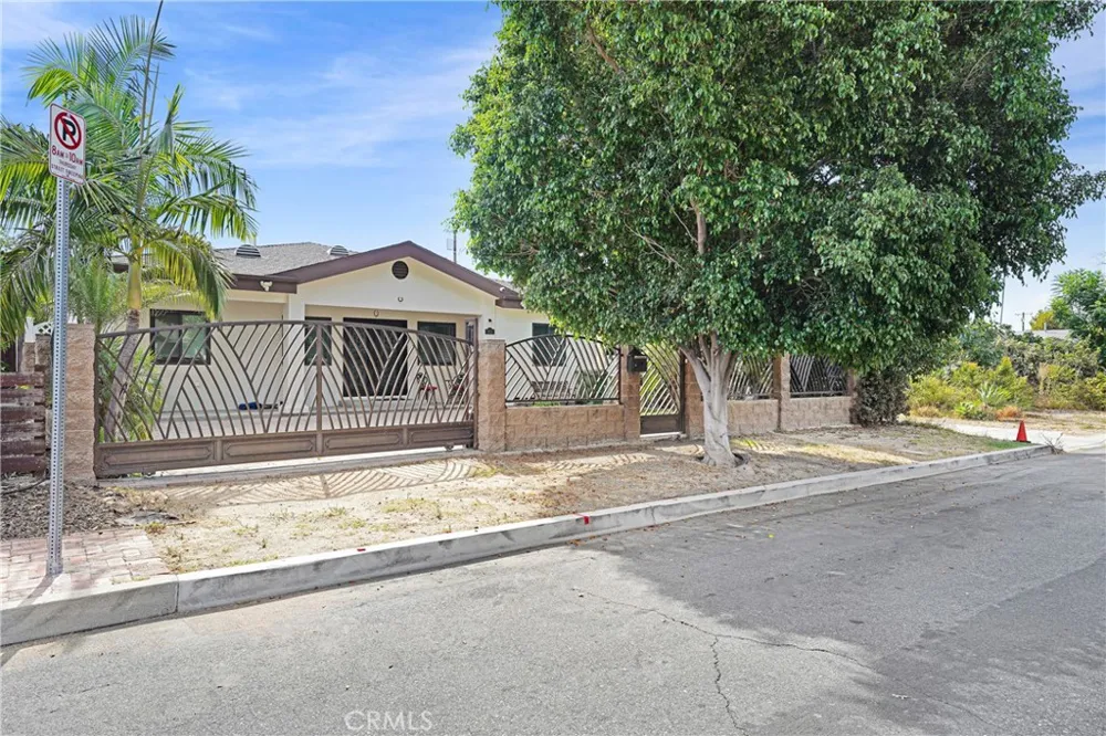 5854 Satsuma North Hollywood, CA 91601