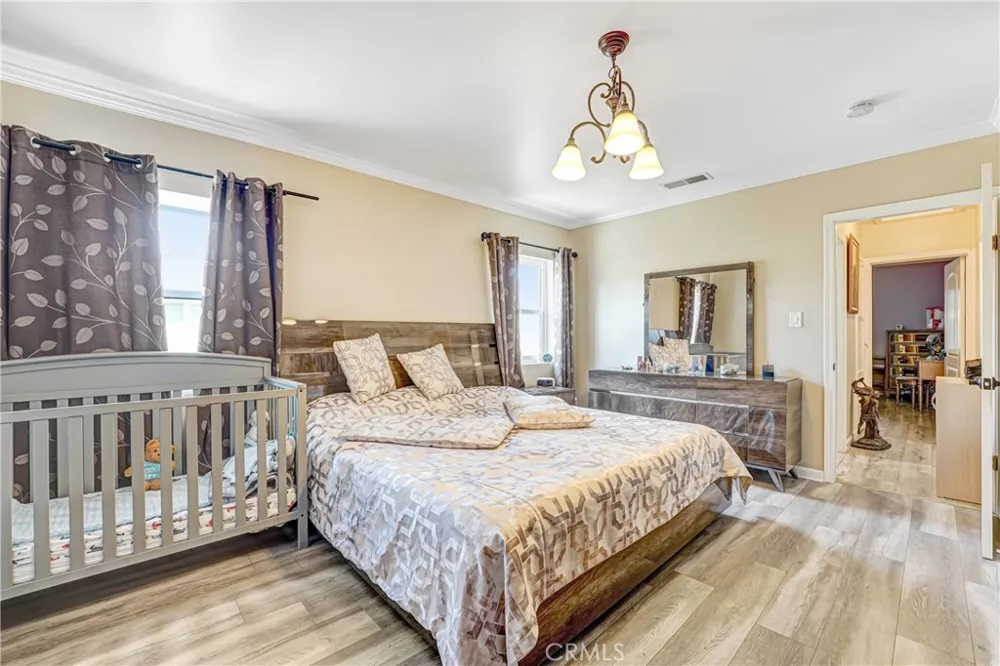5854 Satsuma North Hollywood, CA 91601