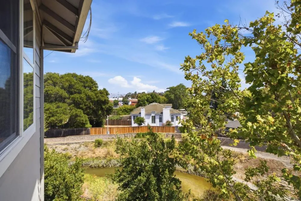 1982 W Bayshore Road #336 East Palo Alto, CA 94303