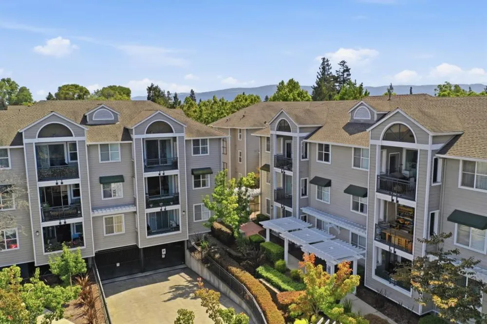 1982 W Bayshore Road #336 East Palo Alto, CA 94303