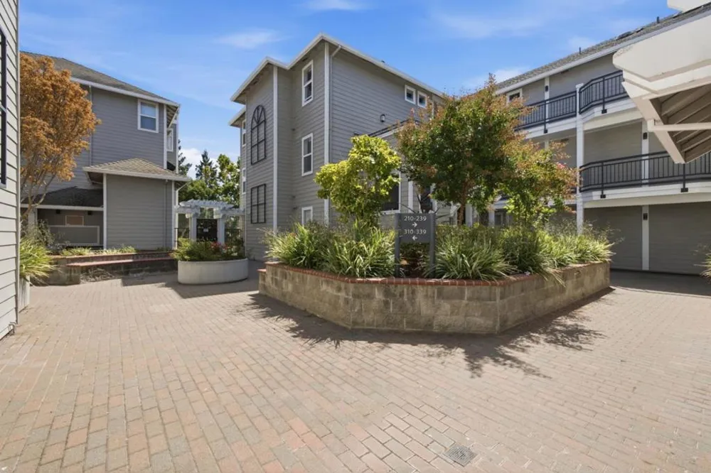 1982 W Bayshore Road #336 East Palo Alto, CA 94303