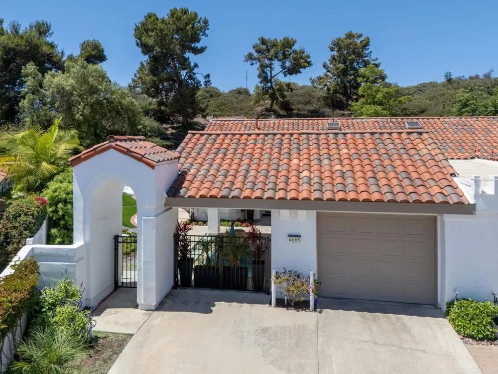 4685 Adra Way Oceanside, CA 92056