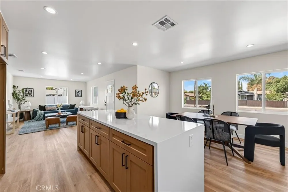 13239 2nd Chino, CA 91710