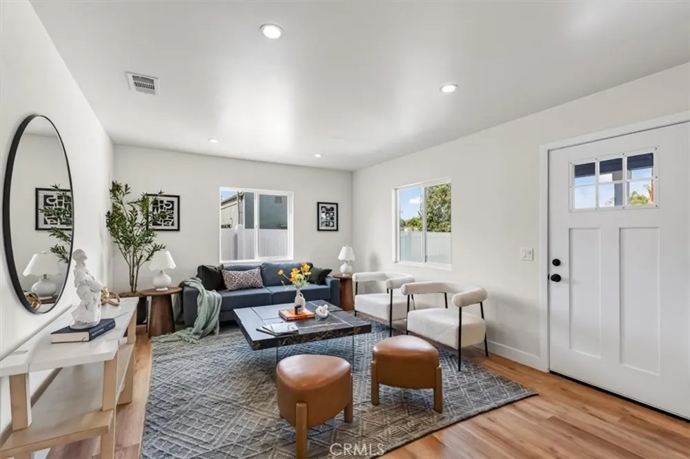 13239 2nd Chino, CA 91710