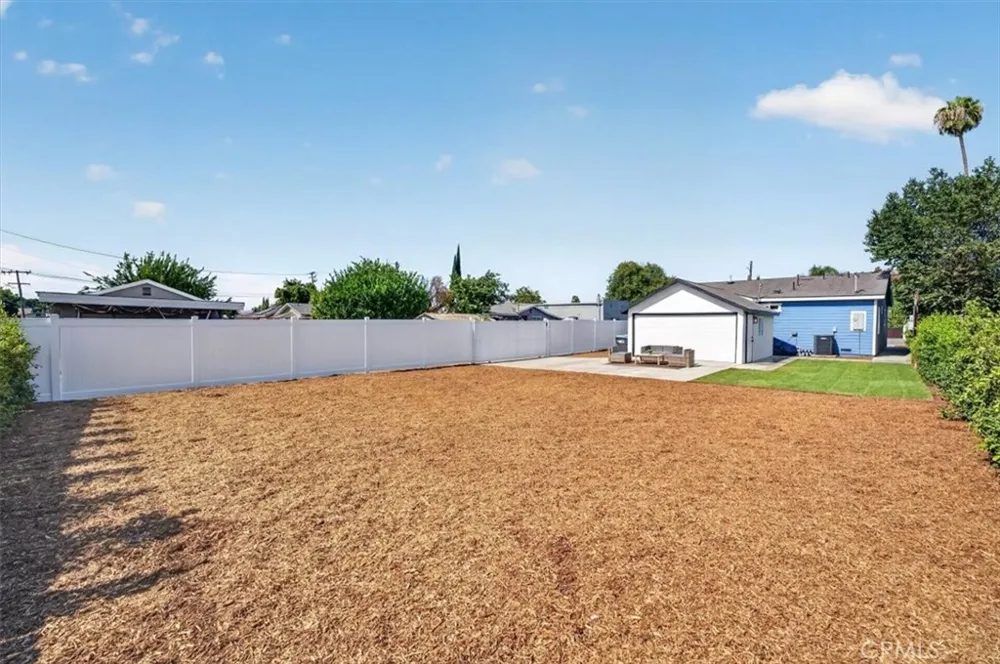 13239 2nd Chino, CA 91710
